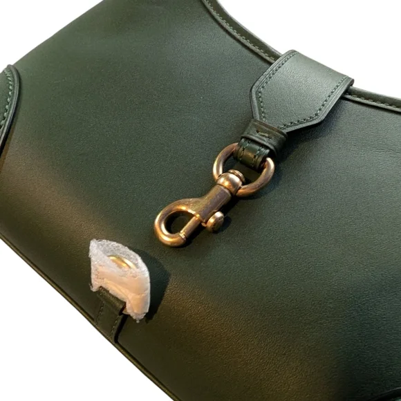 Coach Hamptons Hobo Hunter Green - Picture 5 of 12